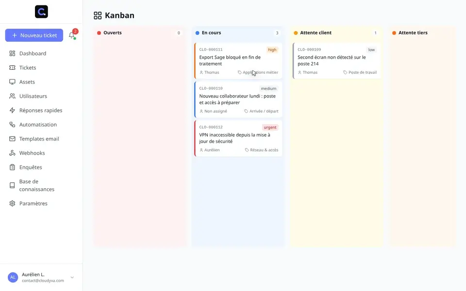 Insertion d'une réponse type dans un ticket, puis complément du texte à la main